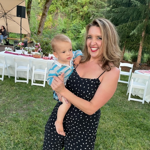 Meet your Posher, Amanda - Picture 4 of 6